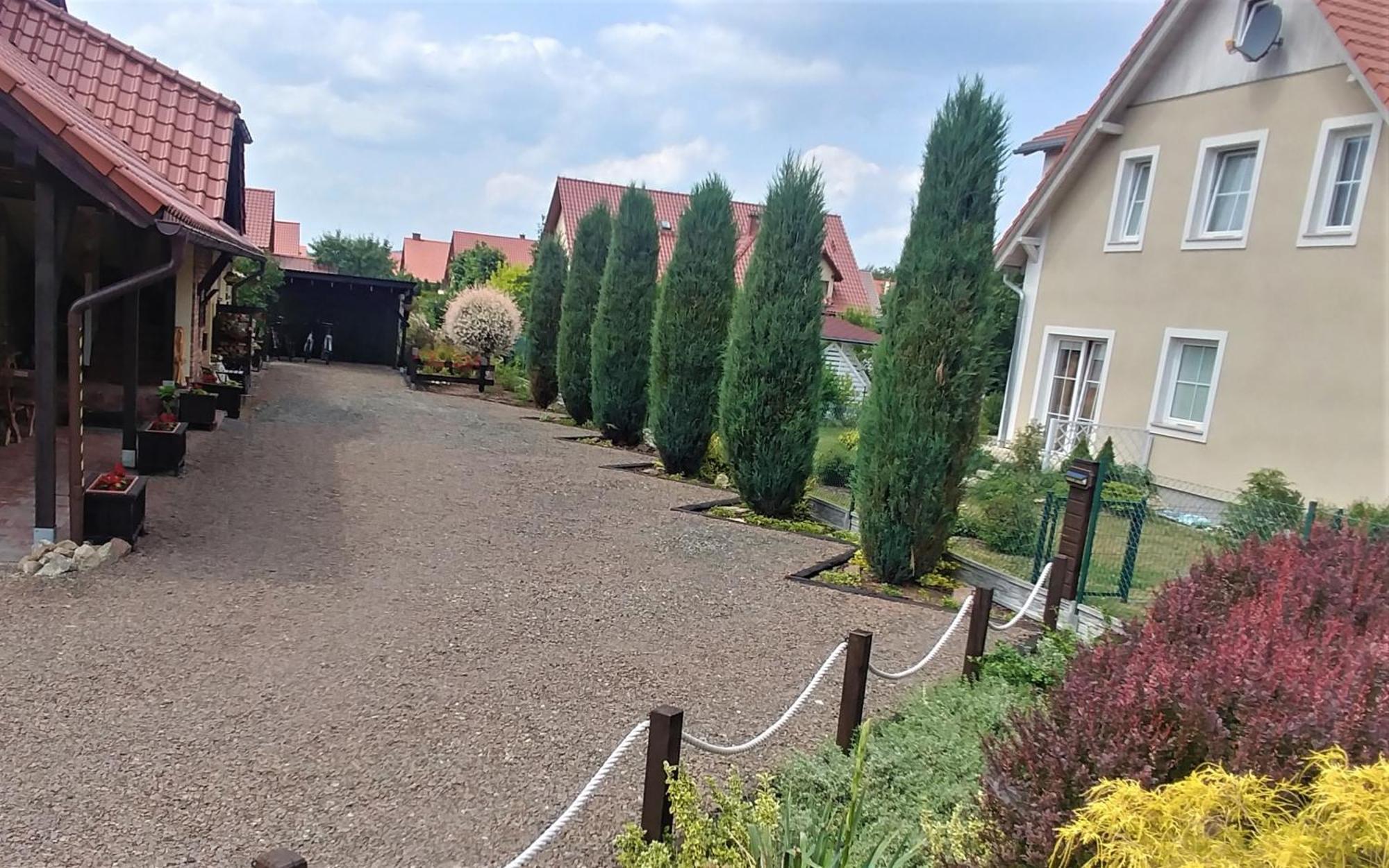 Willa Axla Z Weranda Ogrodem I Parkingiem Kudowa-Zdrój Zewnętrze zdjęcie